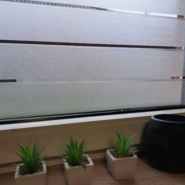 Csíkos 90cm széles statikus fólia 39-2935-15  - Patifix - Kép