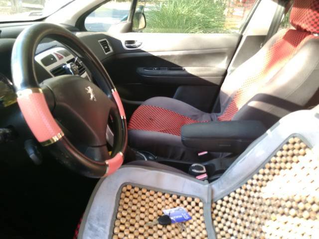 Peugeot 307-es acelszurke - Kép