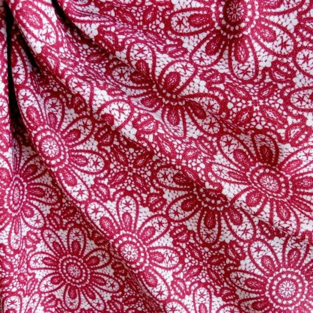 HALASI, csipkemintás lakástextil, dekorvászon, rubin. 140 cm és 280 cm széles - HomeTextiles - Kép