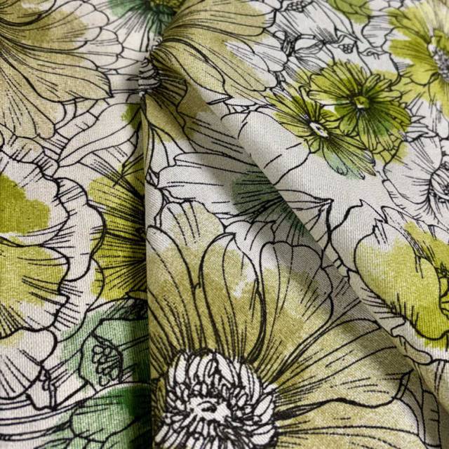 FLOW, rajzolt virágmintás dekorvászon, zöld - HomeTextiles - Kép