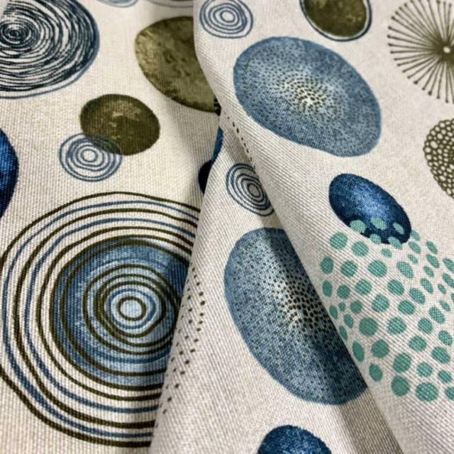 CIRCLE, rajzolt, festett kör mintás, vidám dekorvászon, kék - HomeTextiles - Kép