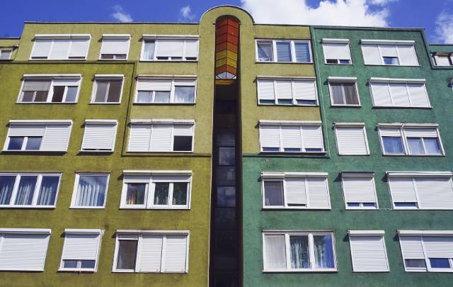  Panorámás, napfényes lakás eladó Kőbánya központi részén, a Liget téren. - Kép