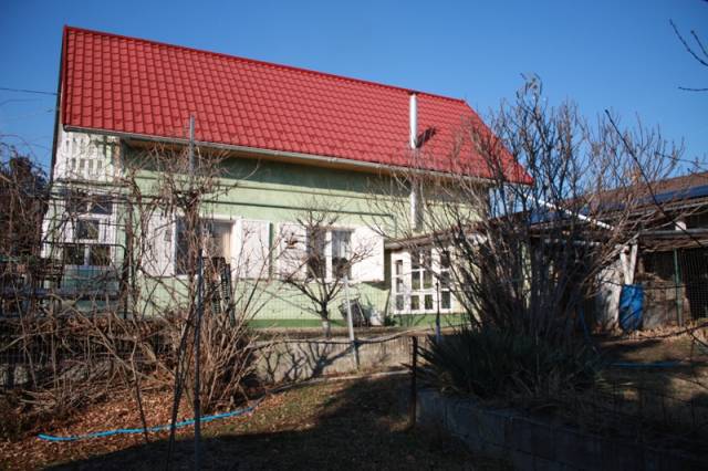 Taksonyban Duna parttól 5 perc sétára 2 szintes 76 nm 2+1 szobás családi ház garázzsal 993 nm telekk - Kép