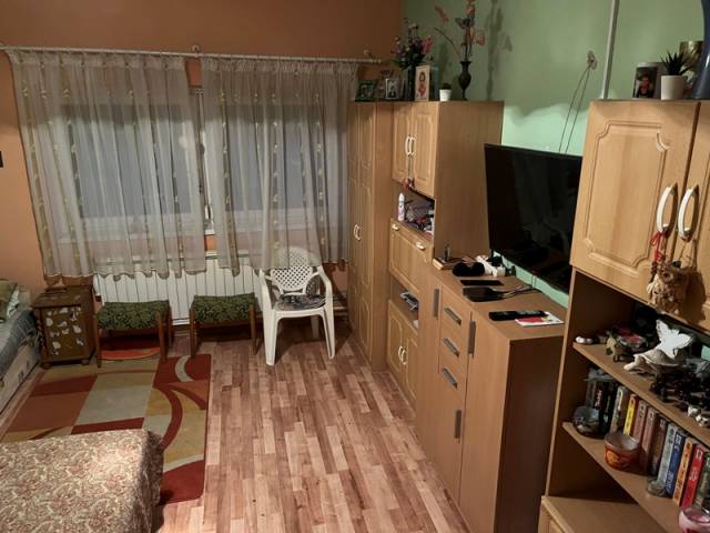 Taksonyban 126 nm 4 szobás bővíthető alápincézett családi ház 856 nm telekkel, Központ  - Kép