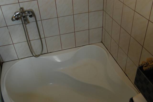 Dunaharasztin piac közelében 70 nm lakóterű családi ház 355 nm telekkel, Petőfi telep  - Kép