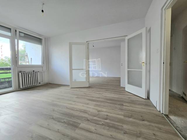 Eladó - Lakás (panel) - Újpest központban 2 szobás lakás - Kép