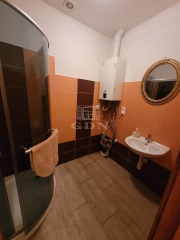 Eladó - Vendéglátás - Petőfi Sándor utca - Kép