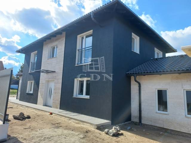 Eladó - Családi ház - Petőfiliget - Kép