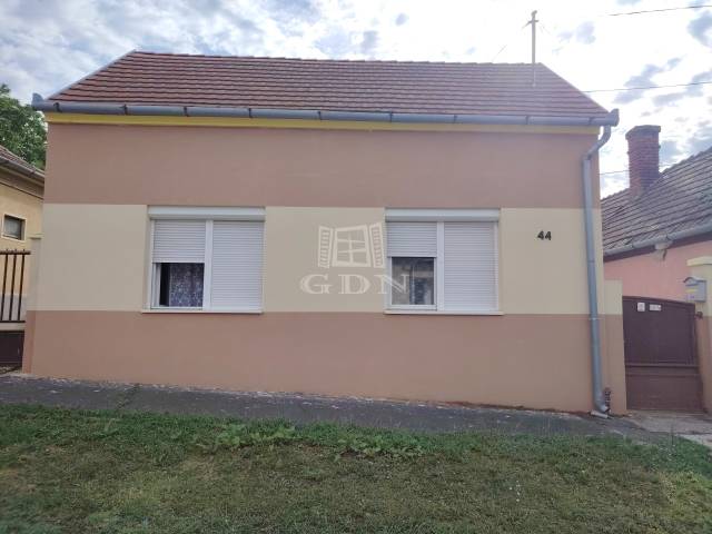Eladó - Családi ház - József Attila utca - Kép