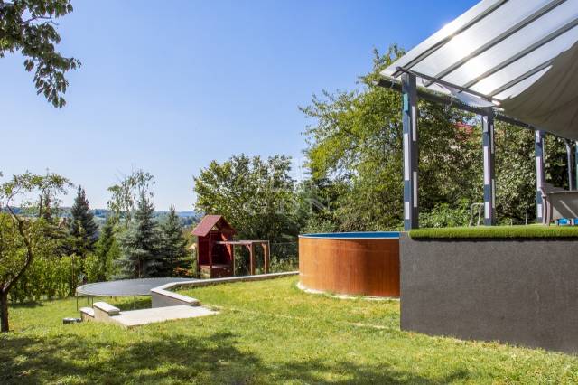 Eladó - Családi ház - Modern, panorámás ház - Kép