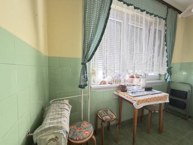 Eladó - Lakás (panel) - Tóvárosi lakónegyed - Kép