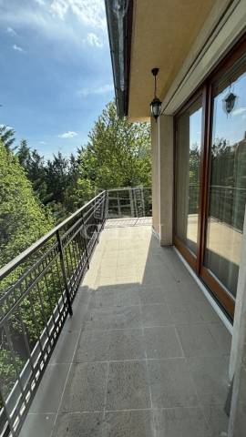 Eladó - Lakás (téglaépítésű) - Rózsadombon - Kép