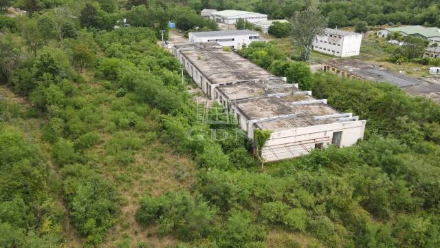 Eladó - Ipari terület - Cservölgyi iparipark - Kép
