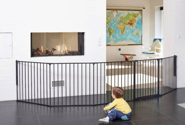 Babydan Térelválasztó, lépcsőrács, kandallórács - XXL-es méret, fekete (max. 350 cm) - Kép