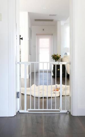 Dreambaby Advance Low Rise ajtórács, babarács 75-81 cm (G9463GB) - Kép