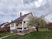 Kaposváron, panorámás kilátással 3 szintes családi ház eladó!