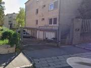 Pitypang utcában kapuval zárt belső udvarban található önálló garázs kiadó