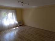 Miskolcon teljes felújításon átesett 2 szobás erkélyes klímás lakás eladó