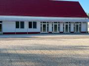 Kiadó 21 m2 iroda 4 000 m2 kereskedelmi terület autókereskedésnek vagy tűzépnek