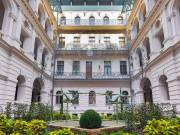 Eladó 104 m2-es Téglalakás Budapest, VI. kerület