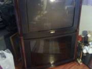 PHILIPS 70 CM -es TV vitrines szekrényel
