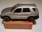 Mercedes-Benz M-Class (Welly No.2038) sérült