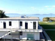 Balatonfenyvesen új építésű, vízközeli panorámás tégla építésű lakás