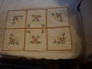 Karácsonyi hímzett díszes terítő eladó.