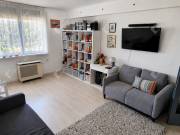 Felújított 4. emeleti 2 szobás panorámás loggiás lakás Komlóstetőn