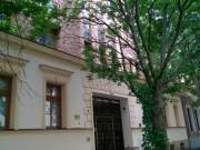 Belvárosi új építésű (2008) igényes lakás eladó