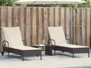 vidaXL 2 db fekete polyrattan napozóágy párnával