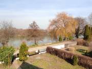 Tiszalökön panorámás Tiszaparti nyaraló eladó!