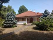 Eladó családi ház Balatonakarattyán