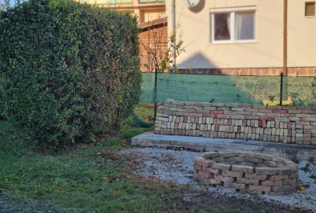 Eladó prémium kategóriájú családi ház Balatonalmádiban! - Kép