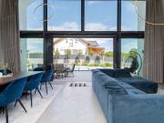Eladó 375 m2-es Családi ház Szada