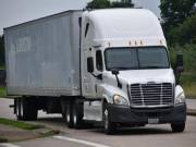 200. Kamion sofőr állások különböző vezetési rendszerben