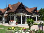 Balatoni hotelbe szakácsot keresünk!