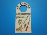 Ne zavarj! A kukacommal játszom. Vicces ajándék Netábla, horgásznak, pecásnak, bijlisnak, halásznak