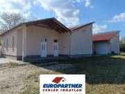 Eladó Egyéb ipari ingatlan, Dánszentmiklós,  Nincs megadva, 220nm