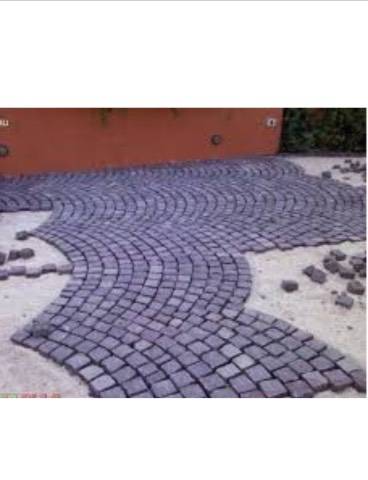 Bazaltkocka 10cmx10cmx(5cm vastagság) BAZALT térburkolókő (friss törés) - Kép