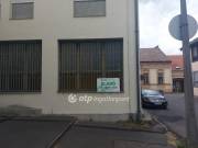 Eladó 77 m2-es üzlet Szigetvár, Belváros