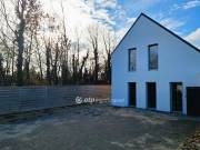 Eladó 154 m2-es ikerház Balatonakarattya, Csendes