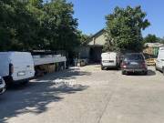 Eladó 475 m2-es telephely Érd, Központ