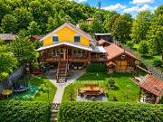 Eladó 220 m2-es üdülő, nyaraló Esztergom, Búbánatvölgy