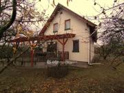 Eladó 154 m2-es családi ház Kőszárhegy, Csendes utca