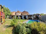 Eladó 667 m2-es hotel, panzió Galgahévíz, Központ