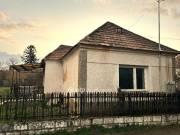 Eladó 50 m2-es családi ház Kenyeri, falu