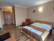 Eladó 600 m2-es hotel, panzió Domaszék, magánházak között