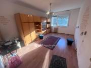 Eladó 64 m2-es panellakás Szeged, lakótelepi