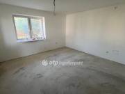 Eladó 40 m2-es családi ház Tiszakeszi, Családi házas